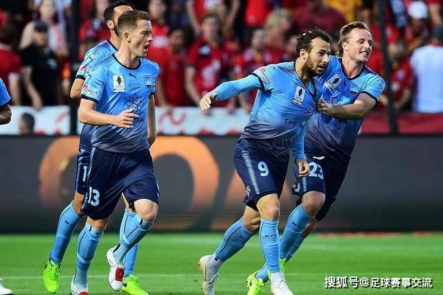 热火记者调侃字母哥换7号球衣：34号球衣加个“+”号还能接着卖